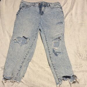 Garage Light Wash Distressed Women’s Mom Jeans - Casual Ripped Denim